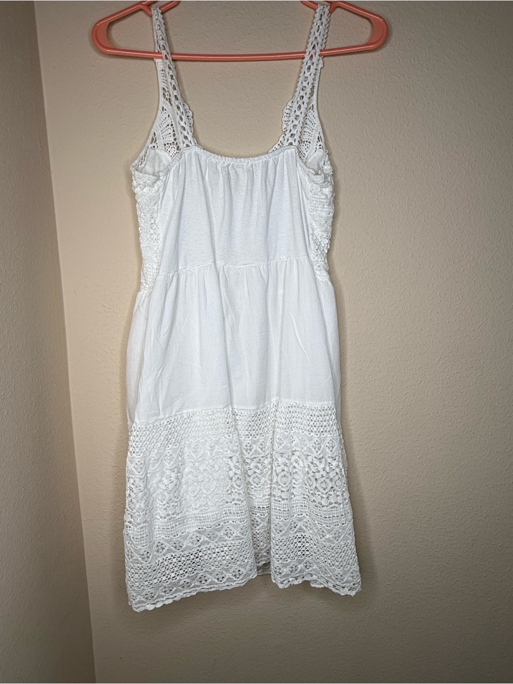 Women’s White Lace Trim Sundress - Picture 3 of 7